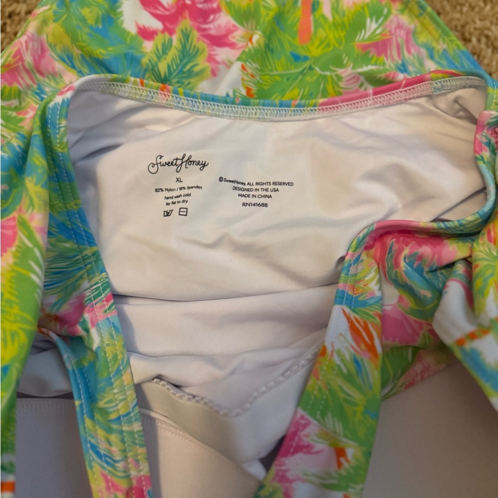 SweetHoney Vibrant Palm Print One-Piece Swimsuit - Picture 3 of 4